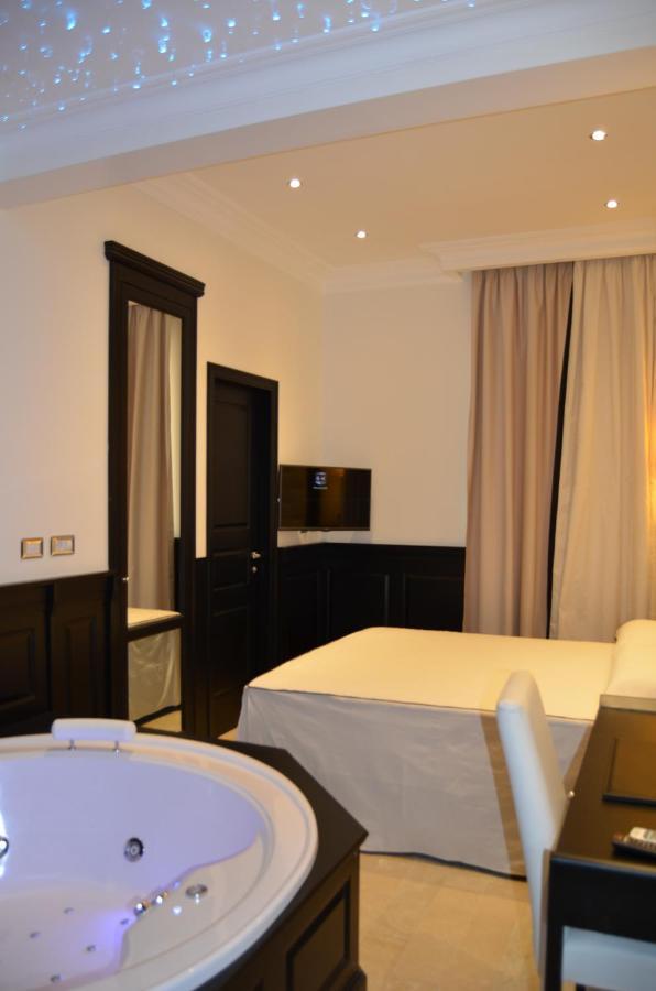 Vaticano Royal Suite Guest House Rome Bagian luar foto