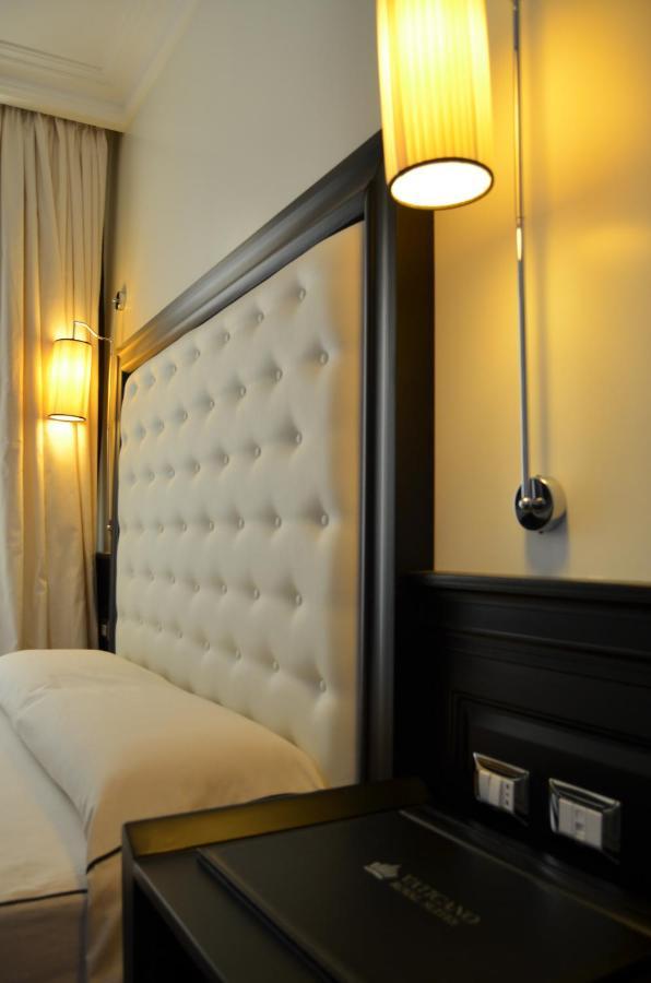 Vaticano Royal Suite Guest House Rome Bagian luar foto