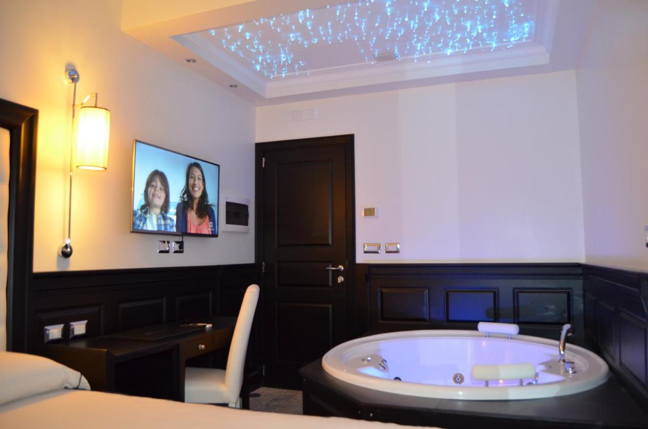 Vaticano Royal Suite Guest House Rome Bagian luar foto