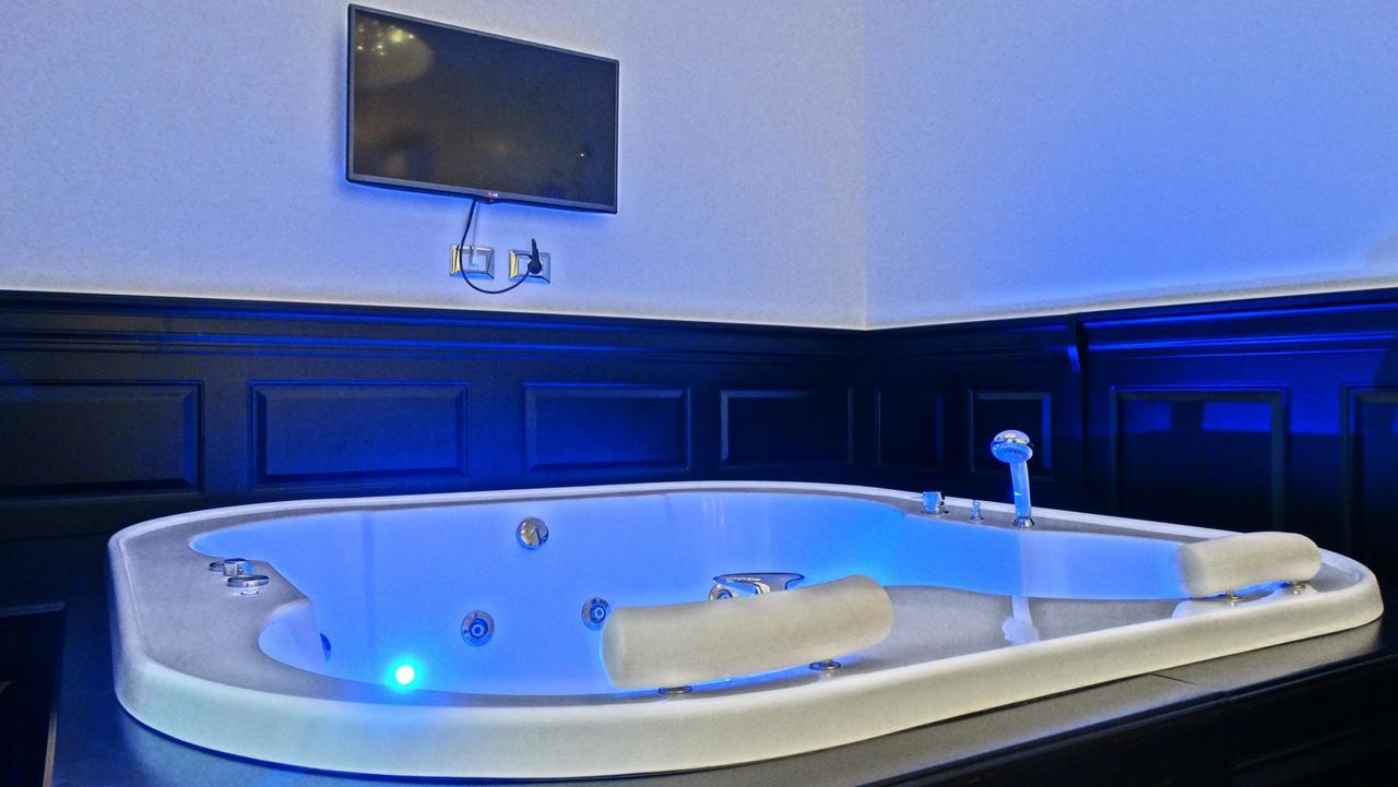 Vaticano Royal Suite Guest House Rome Bagian luar foto