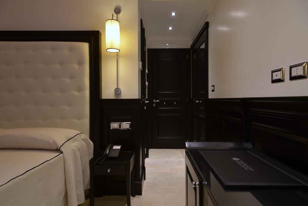 Vaticano Royal Suite Guest House Rome Bagian luar foto