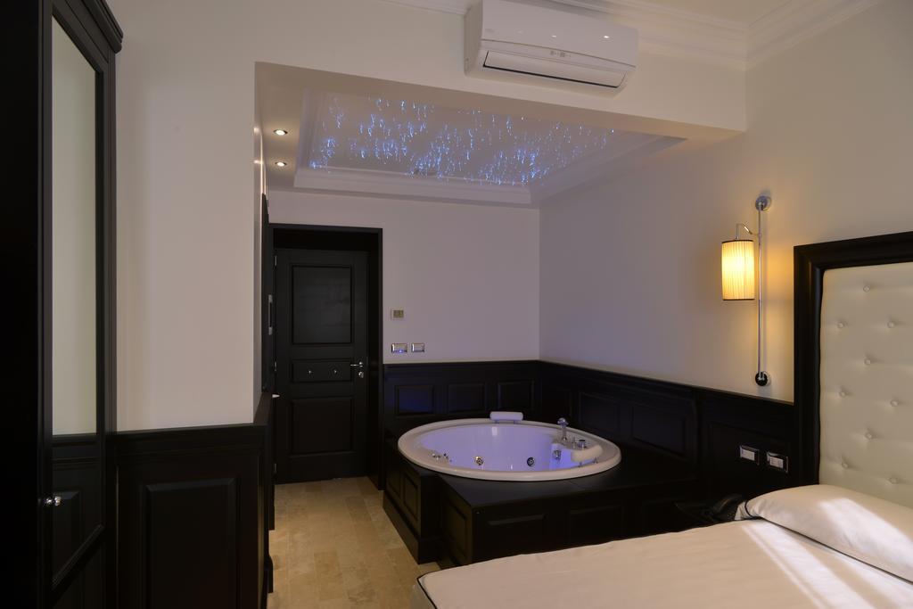 Vaticano Royal Suite Guest House Rome Bagian luar foto