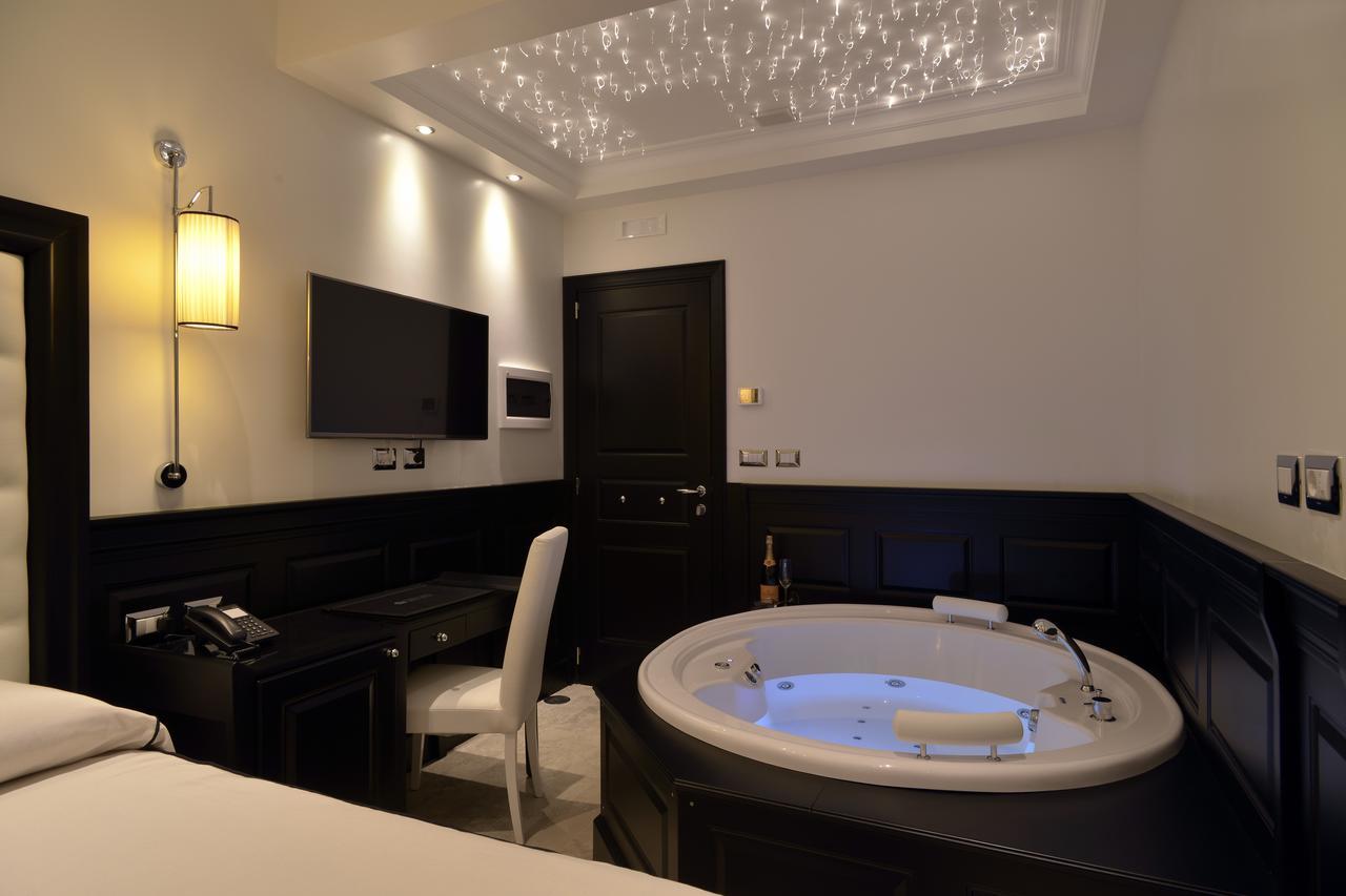 Vaticano Royal Suite Guest House Rome Bagian luar foto