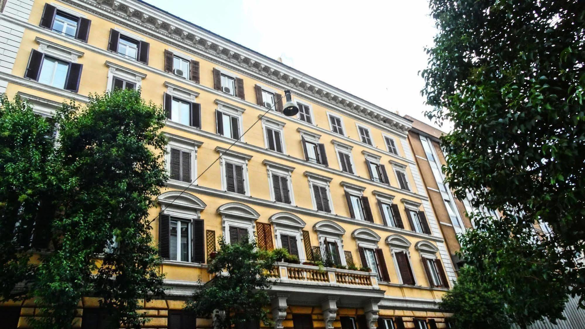 Vaticano Royal Suite Guest House Rome Bagian luar foto